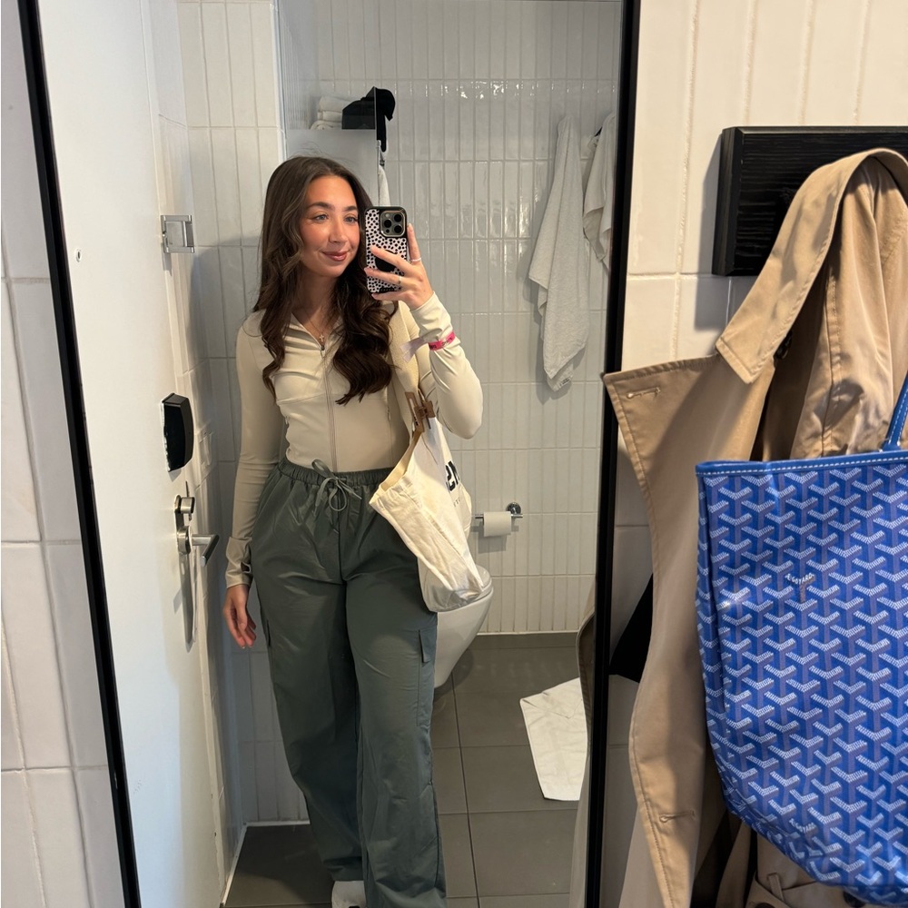 Gymshark Olive Cargo Pants - Drawstring Waist